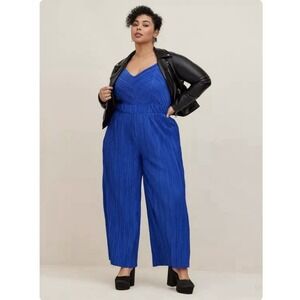 Torrid‎ Blue Chiffon Pleated  Sleeveless Wide Leg Jumpsuit Pockets Size 6X